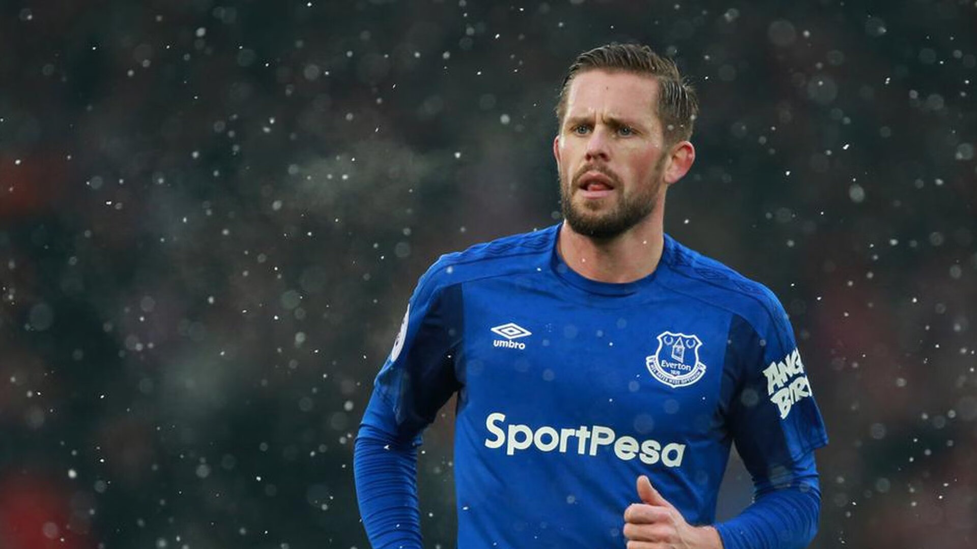 霍勒迪单节统治攻防，掘金一波流击沉快船