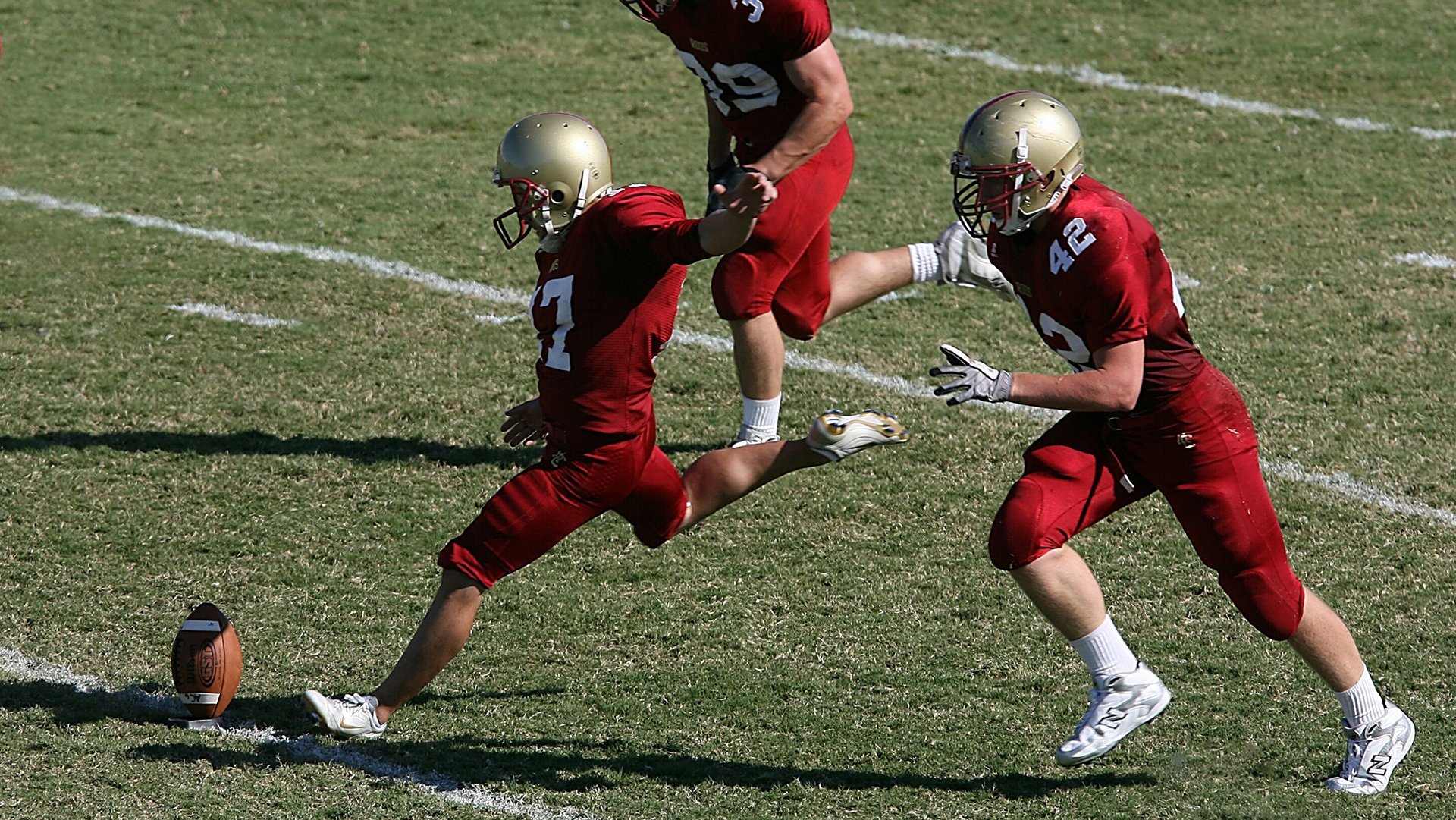 当罗马军团遇上波兰铁骑，梅西如何以横扫之姿带队取胜